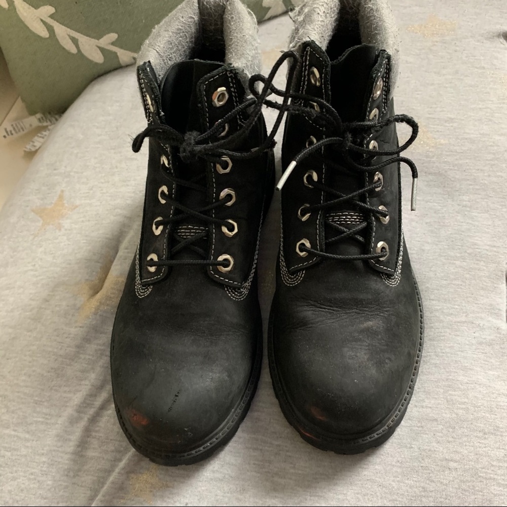 Black Timberlands - Picture 4 of 6